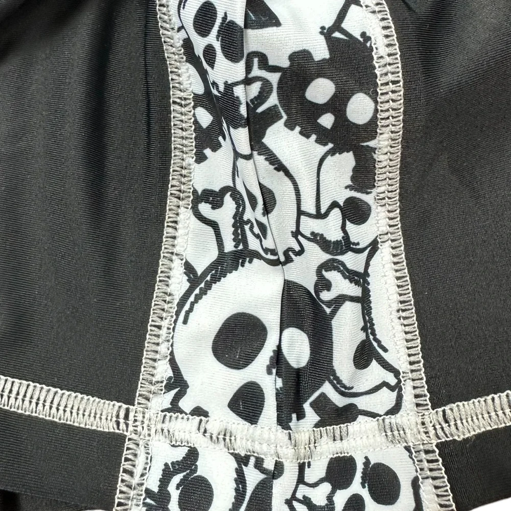 KOALA KIDS: NWT  Boy’s Cross-bone Swim Rashguard -Size 9-12 Months